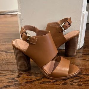 Caslon Cognac Leather Sandals Size 6.5